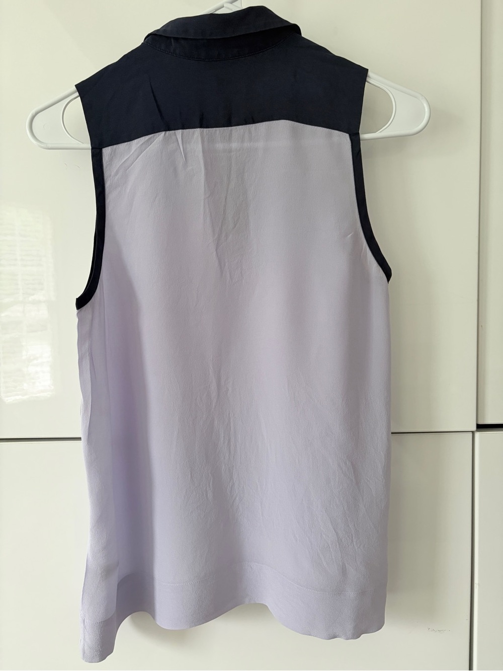 Club Monaco Lavender Silk Blouse with Navy Trim - Picture 3 of 6